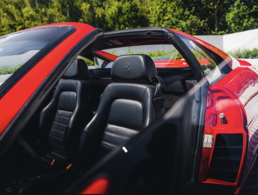 1996 Rosso GTS Manual — photo 2
